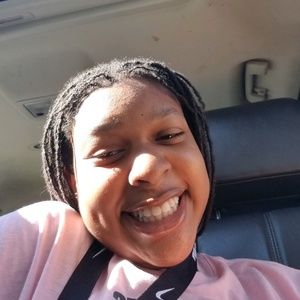 Meet your Posher, Gabrielle